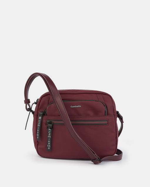 El brillo presente en las tendencias en bolsos para la temporada otoño invierno 2021