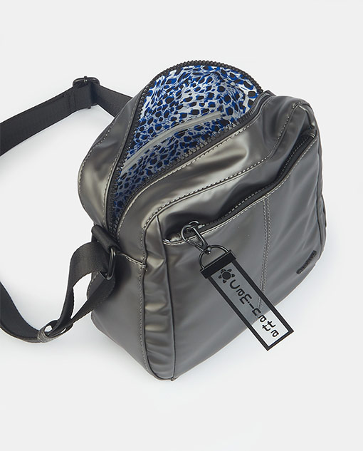 W1000 Crossbody