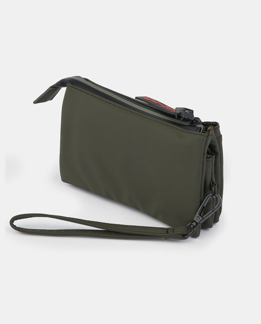  Pouch