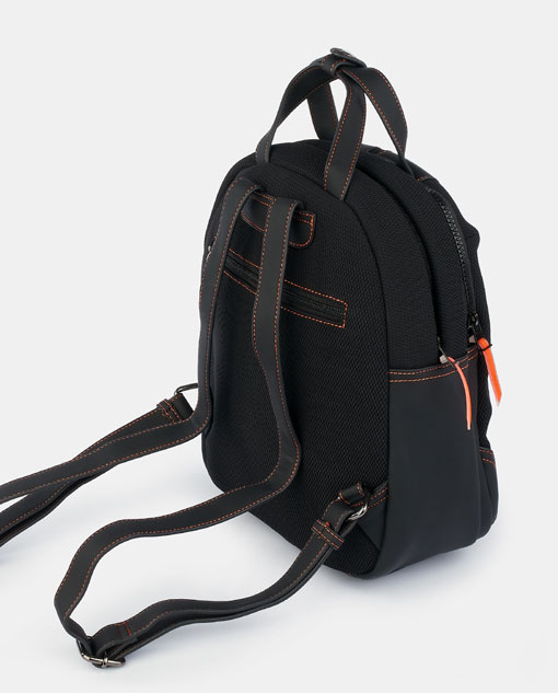  Mochila