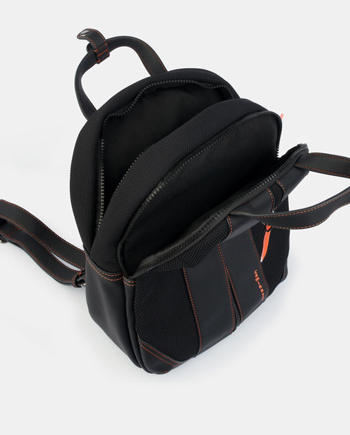  Mochila
