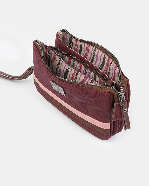 W581 Pouch