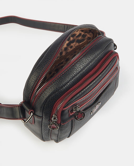W7300 Crossbody