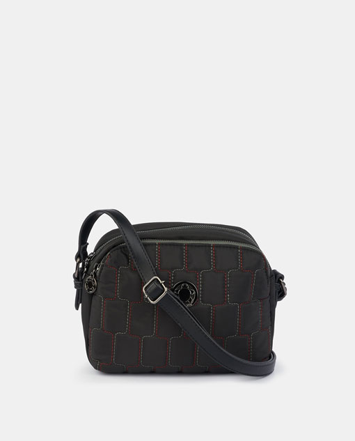 W7400 Crossbody