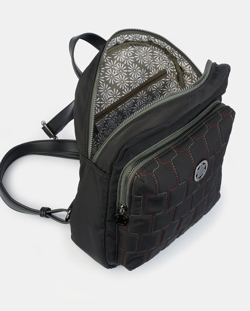  Mochila